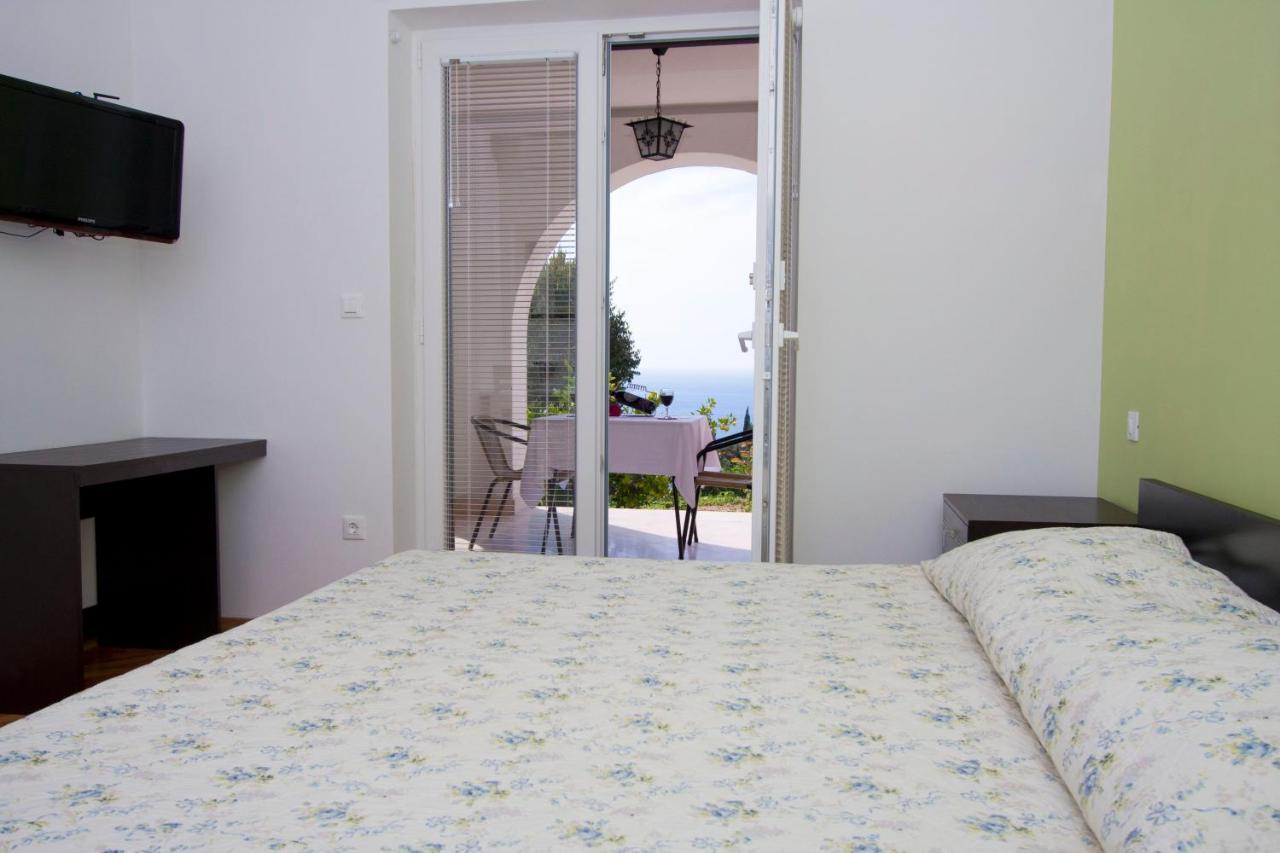 Guest House Burin Млини Экстерьер фото