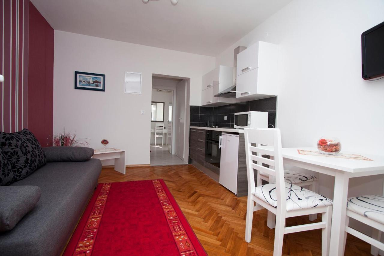 Guest House Burin Млини Экстерьер фото
