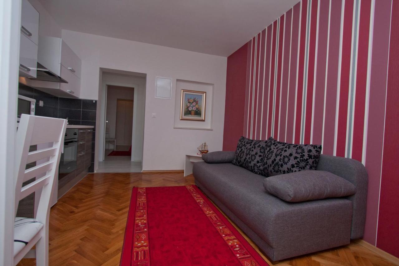 Guest House Burin Млини Экстерьер фото